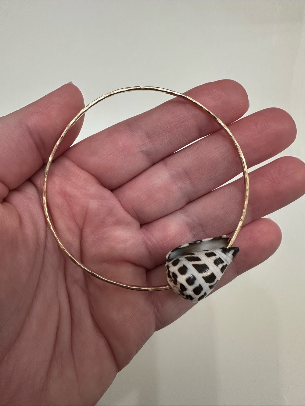 14k Gold-Filled Shell Bangle Hebrew Cone Shell Hawaii Jewelry Gold Bracelet 8.5”